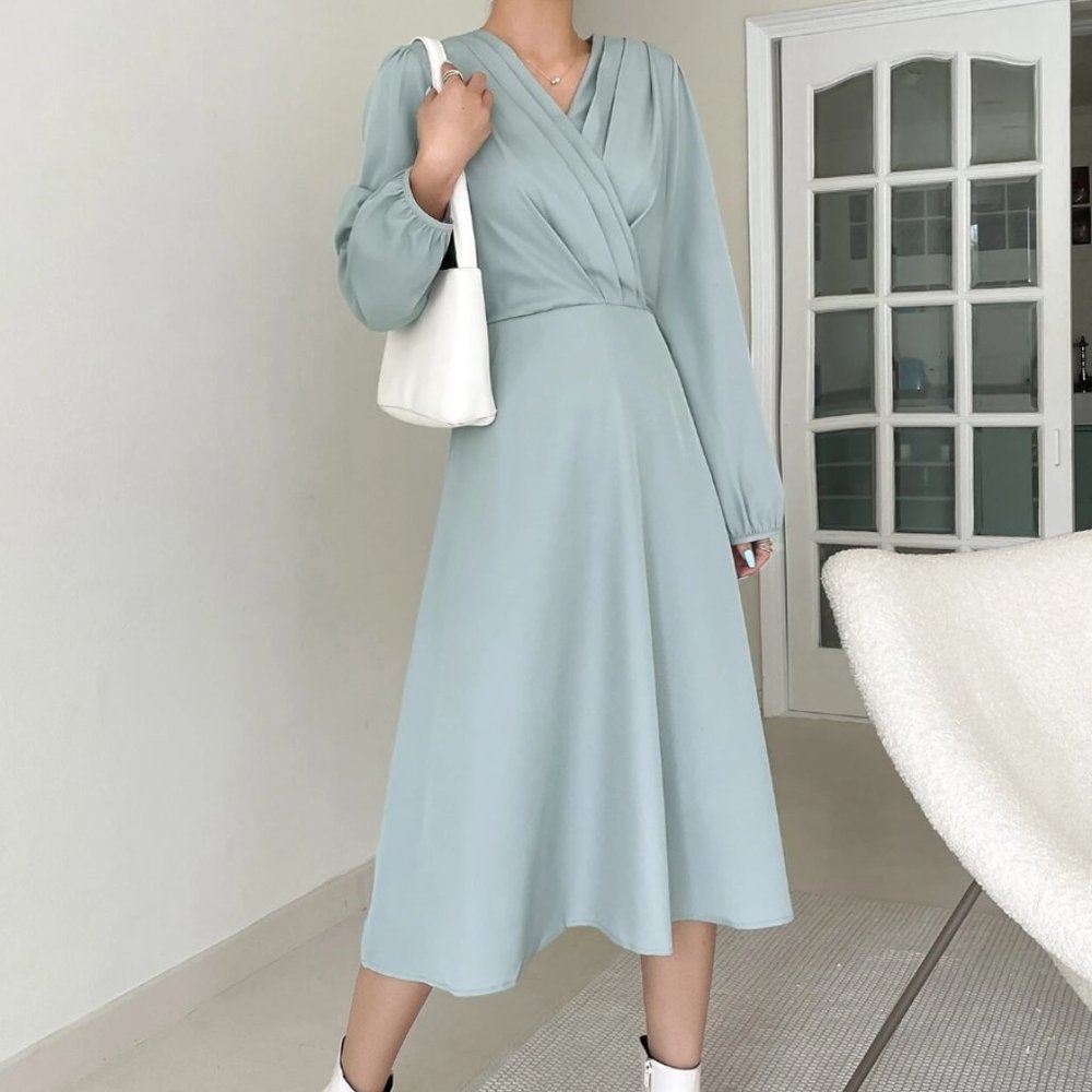 DAZY Solid Surplice Neck Bishop Sleeve A-line Dress